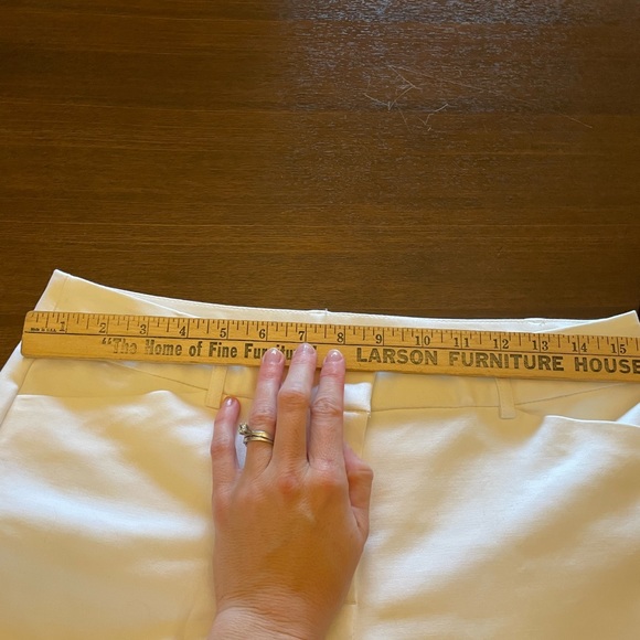 NEW Liz Claiborne 8P White Cropped Dress Pants - Picture 3 of 7